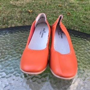 NEW Dayuani Orange Flats